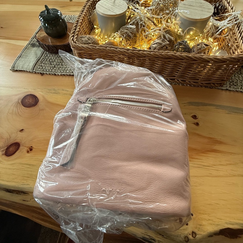 Source Unknown Soft Pink Leather Backpack